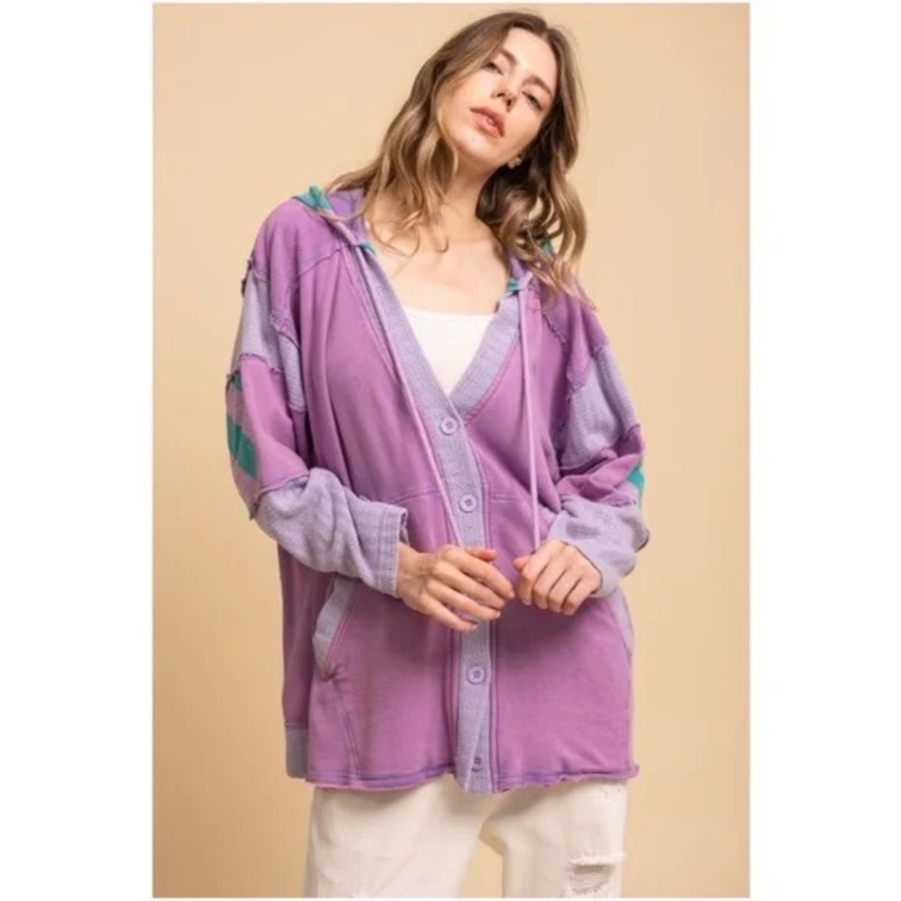 Blue Velvet Button-Down Shacket Sweatshirt – Oversized Fit - Picture 3 of 4